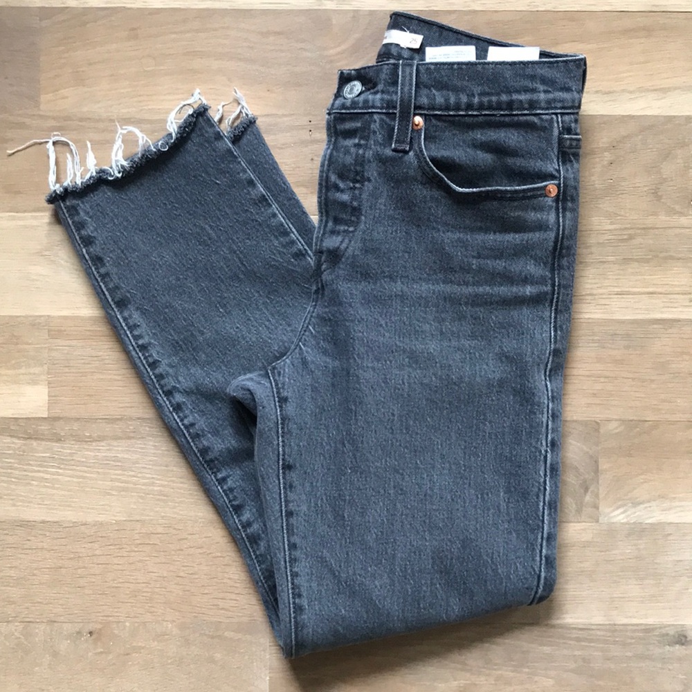 Black Levi wedgie jean | 25